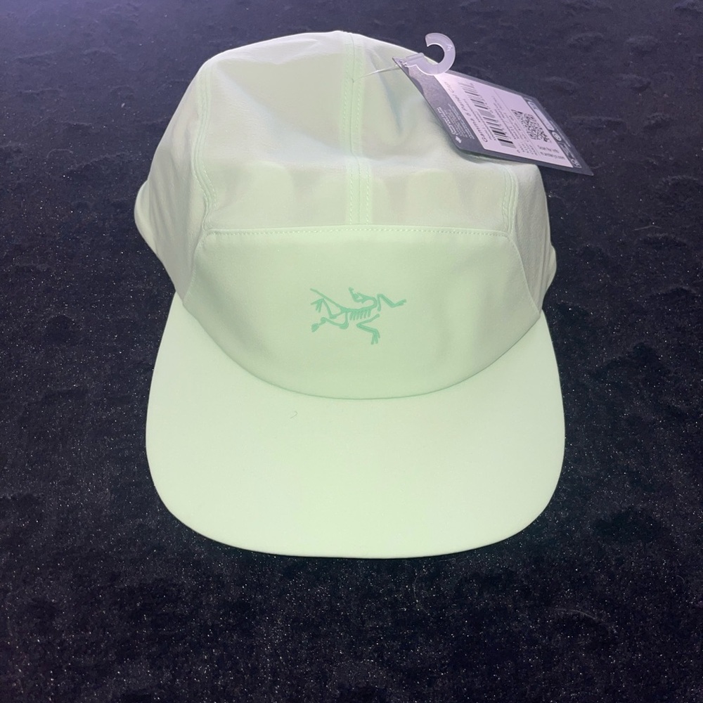 ARCTERYX HAT